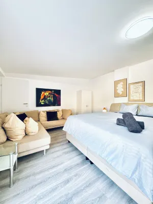 2BR Apt With 1LR Close to Museum Gugging Hotels in 
