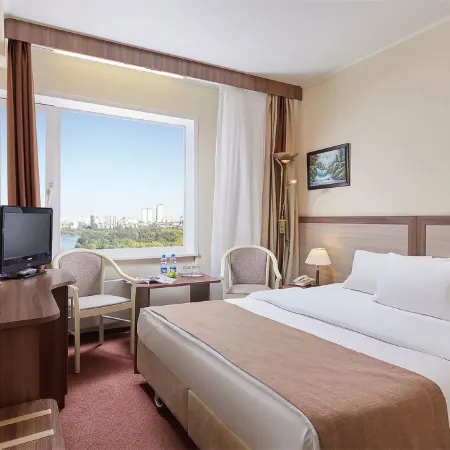 Aristokrat Oficial'Nyj Partnyor Otelya «Gamma» Izmajlovo Hotel Отели рядом с достопримечательностью ««АБВГДейка»»