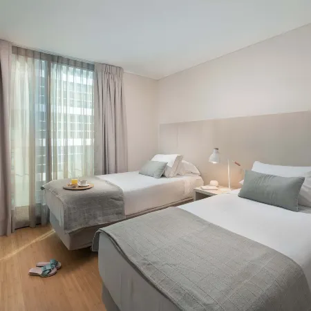 Spacious 2BR King + 2 Twins in El Golf | Family Friendly | WiFi