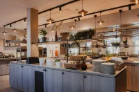 Home Hotel Bilan - 朝食