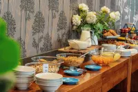 The Beachcomber Hotel - breakfast