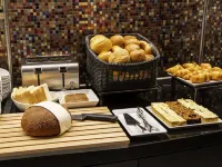 Mercure Hotel Duesseldorf Zentrum - breakfast