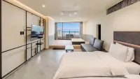 Sokcho W Spa Poolvilla - Jacuzzi