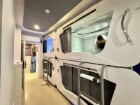 Atypicap Capsule Hostel - 2-Sterne