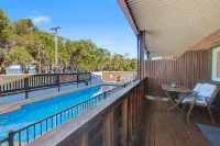 Boat Harbour Studio Apartments and Villas - Beach