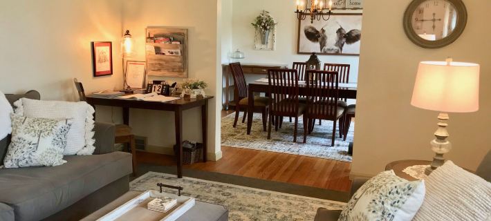 The Little Italy of Niagara Falls Bed & Breakfast Hotels in Niagara County