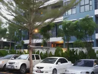Woodroof Residence Rangsit - parking