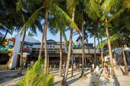 Crown Regency Beach Resort