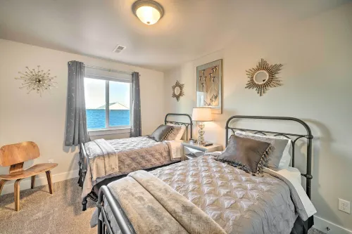 Quiet Home by Dtwn Livingston Hike, Fish and Ski! - موقف سيارات