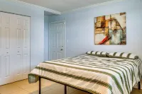 Fort Myers Escape Near Downtown & Beach w/ Parking - Condos