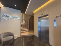 SM LIVIN  STREET MALL - Homestays