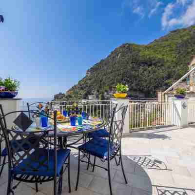 Blue Waves - de Vivo Realty Positano Others