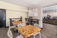 SureStay Hotel by Best Western Virginia Beach Royal Clipper - breakfast