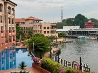 CasaDeRio Residences DeluxRiverSuite Walk5minsToJonkerSt By Heystay Management - Kitchen