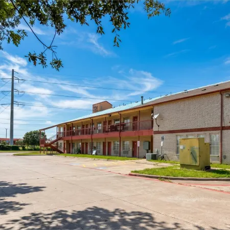 Garland Inn & Suites near Dallas TX