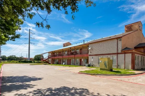 Garland Inn & Suites near Dallas TX - Kæledyr tilladt