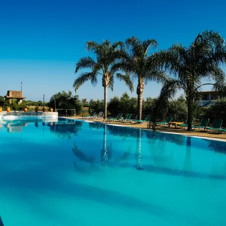 Zoe Seaside Resort