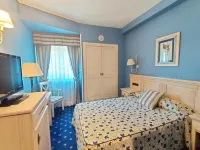 Hotel Leonor Mirón - 4-Star