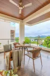 ELIVAAS RK Villa 4BHK Hideaway with Pool - Kitchen
