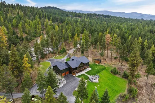 The Tamarack Near Flathead Lake Glacier Park - Boutique