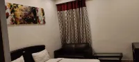 Hotel Kasa Stays Near Pacific Mall - Phòng Gym