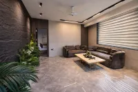 The Luxury Penthouse IGI Airport Delhi - Apartments