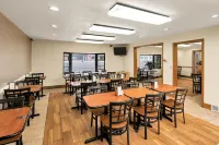 Days Inn & Suites by Wyndham Logan - Wifi
