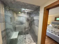 5 Min Walk to Nauset Beach, Heated Pool & Hot Tub - WiFi