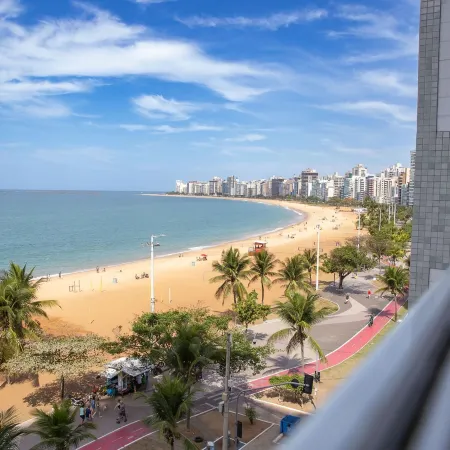 Apto Beira-mar com Garagem na Praia da Costa