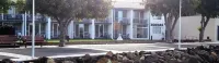 Zorba Waterfront Motel - parking