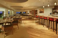 Hilton Hawaiian Village Waikiki Beach Resort - bar