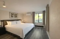 Friday Harbor Suites - balcón