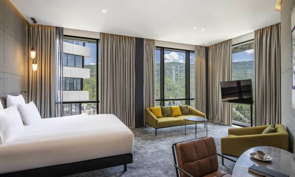 Pullman Tbilisi Axis Towers