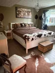 Serene 2-Bedroom Apartment with Private Entrance and Pool Access - アパートメント
