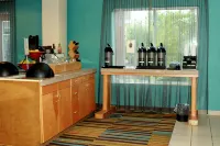 Fairfield Inn & Suites Fairmont - parking