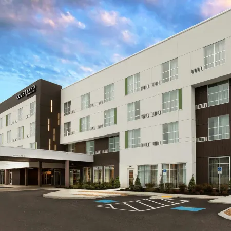 Courtyard Jonesboro