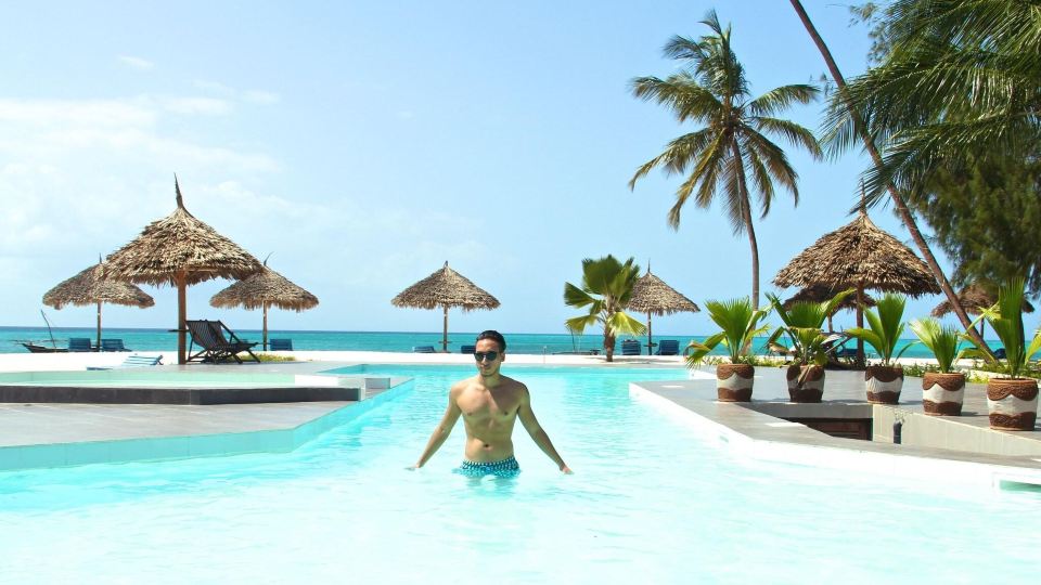 Smiles Beach Hotel