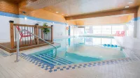 DoubleTree by Hilton Ottawa Downtown - Pools