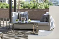 Four Seasons Hotel Atlanta - Business