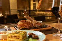Sheraton Bariloche Hotel - 朝食