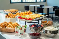 Four Points by Sheraton Norwood - breakfast