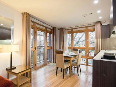 Premier Suites Bristol Cabot