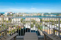Hampton Inn & Suites Clearwater Beach - Scenic