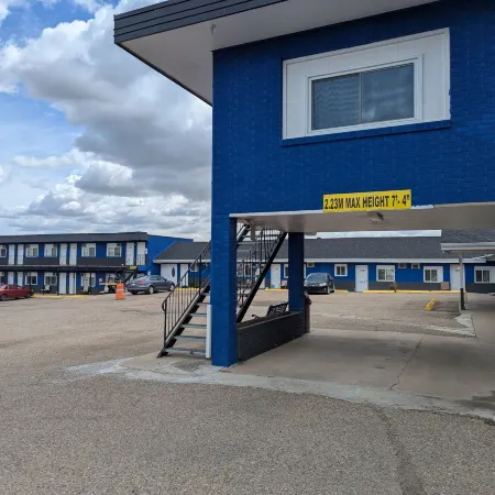 Riverside Motel