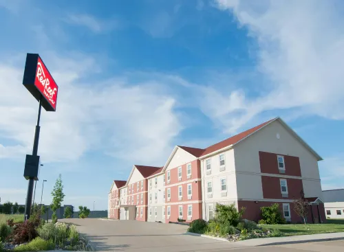 Red Roof Inn & Suites Dickinson - Kæledyr tilladt