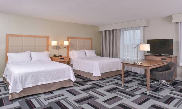 Hampton Inn & Suites Ames