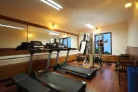 JC Residency Madurai - خدمة نقل من وإلى المطار