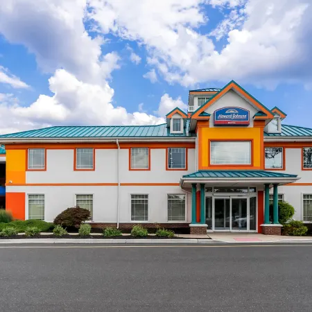 Howard Johnson by Wyndham Toms River