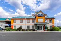 Howard Johnson by Wyndham Toms River - parking
