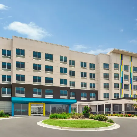 Tru by Hilton Ringgold